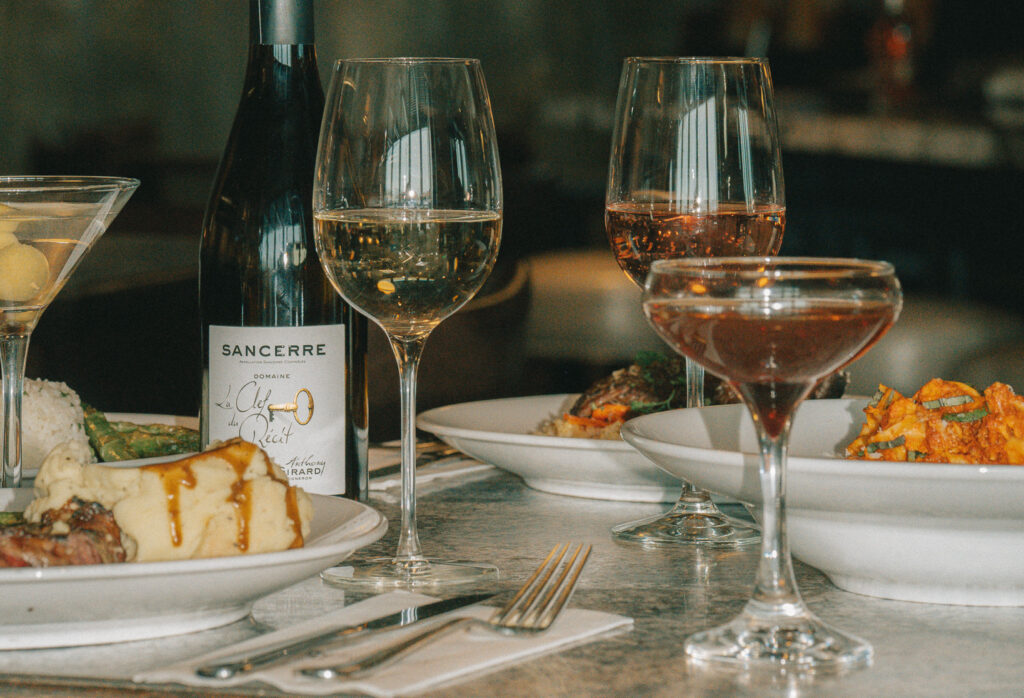 Restaurant table setting